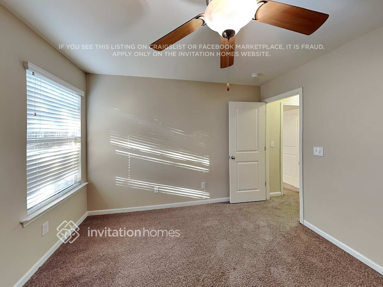 Building Photo - 3479 Village Park Ln SW