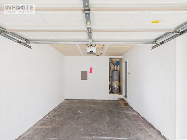 Building Photo - Refinished 3 Bedroom Off Of Durston