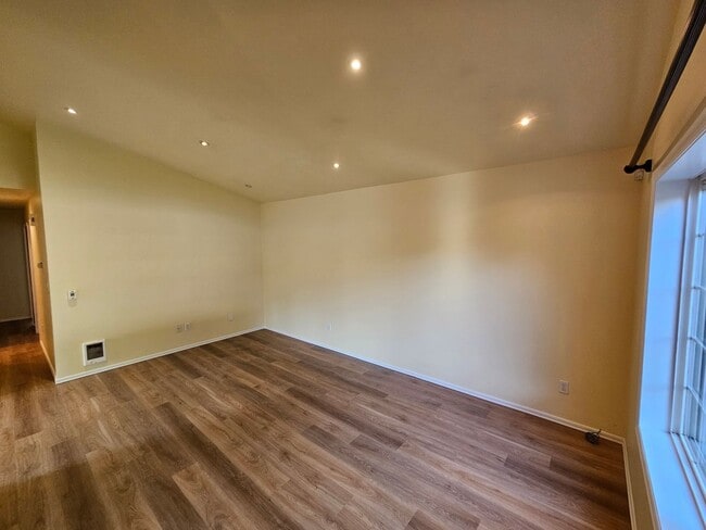 Building Photo - Secluded 3 Bed 2 Bath Rambler in Sultan