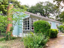 Building Photo - 1714 Bolivar St