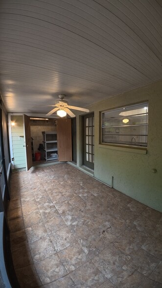 Building Photo - 15203 Morning Dr