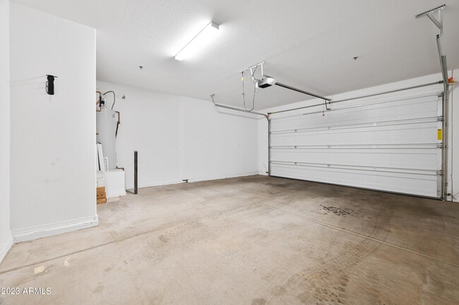 Building Photo - 1752 E Chelsea Ln