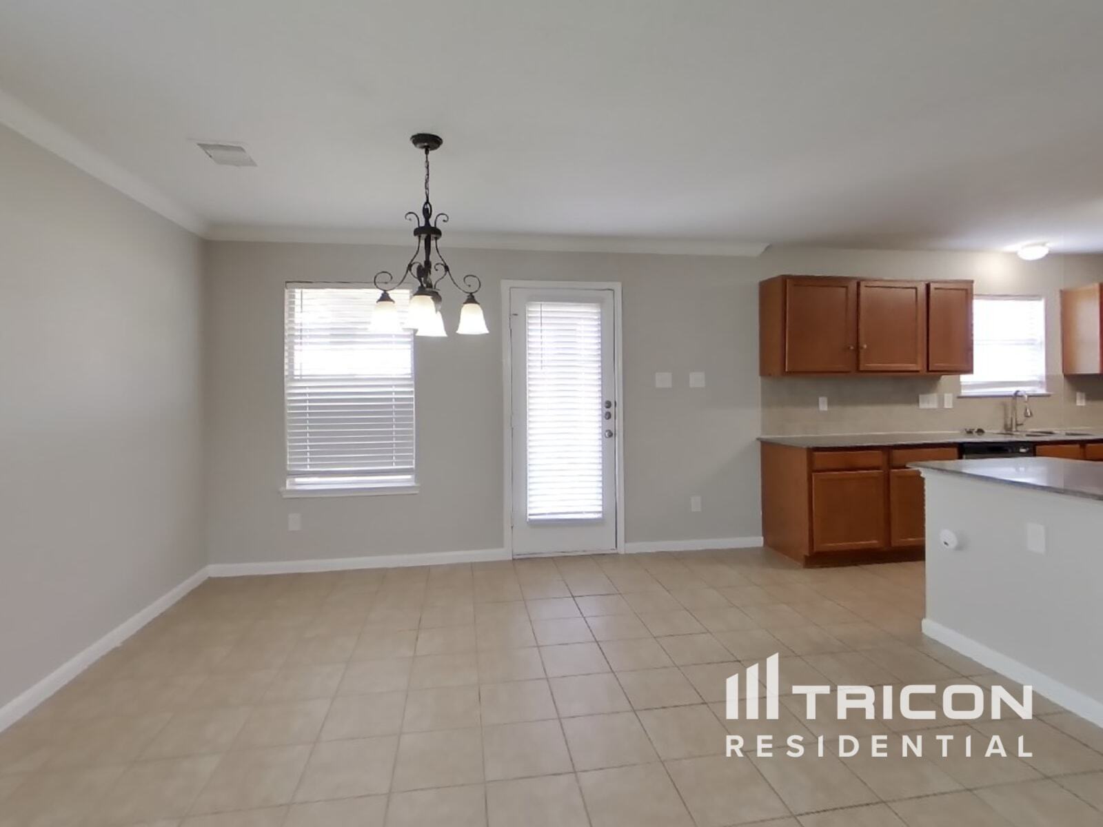 Building Photo - 20603 Fair Castle Dr