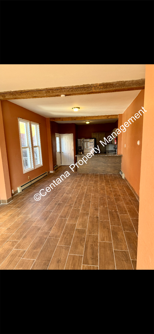 Building Photo - 601 W Mercury St