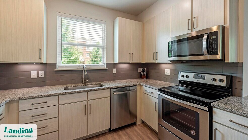 Building Photo - 5025 Wembley Central Ln