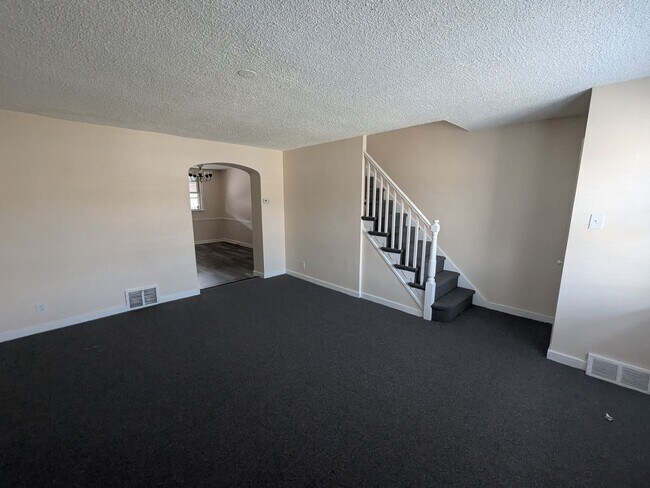 Building Photo - Updated Home - Northeast Philadelphia