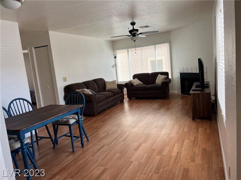 Building Photo - 2008 Mesquite Ln