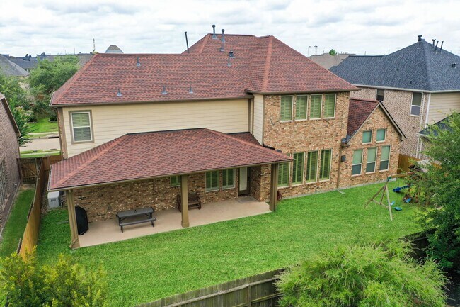 Building Photo - 18900 N Bee Cave Springs Cir