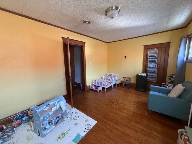 Building Photo - 3 Bed 2 Bath Single Family Home in Antigo