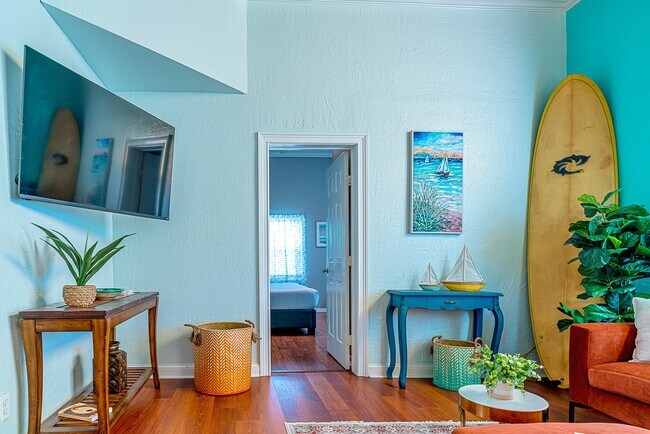 Primary Photo - 2001 36th St