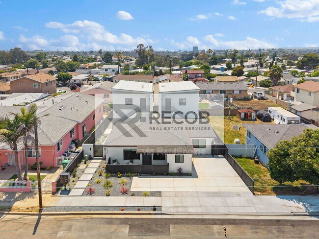 Building Photo - 2722 Nye St