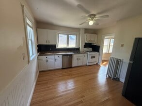 Building Photo - 89 Edenfield Ave