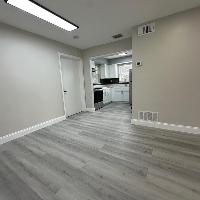 Building Photo - 3620 NW 9th St