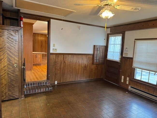 Building Photo - Timeless All-Brick Charm Near Madison St! 3 Bed 3 Bath with Detached Garage!