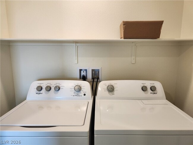 Building Photo - 6062 Lily Gdn St