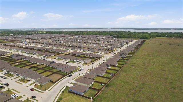 Building Photo - 124 Creek End Dr