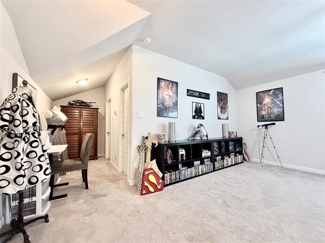 Building Photo - 15900 Back Nine Rd