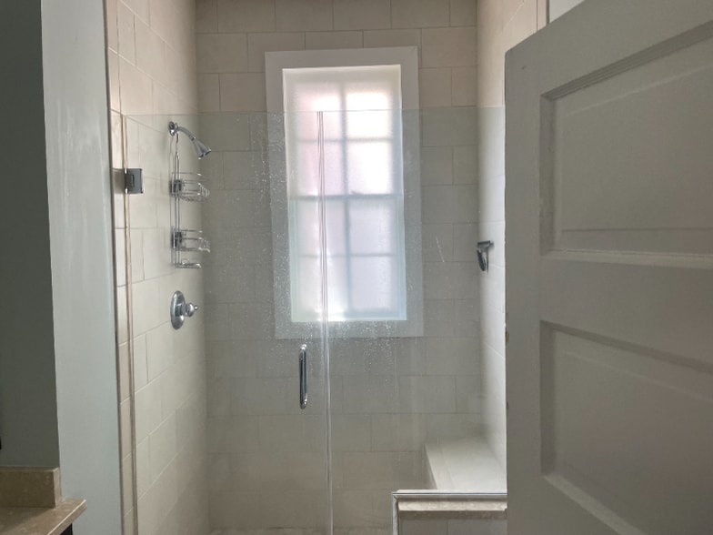 Building Photo - 2010 Shepard St