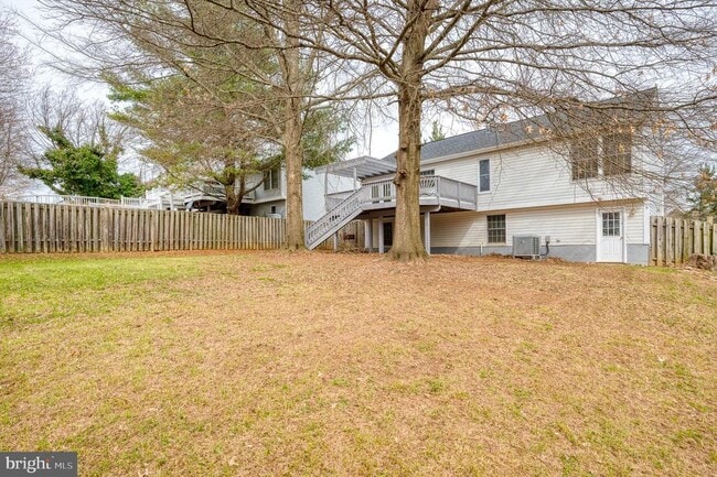 Building Photo - 1320 Kingsbury Rd