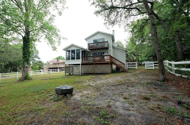 Building Photo - Updated 4 bedroom home in Bluewater Bay!
