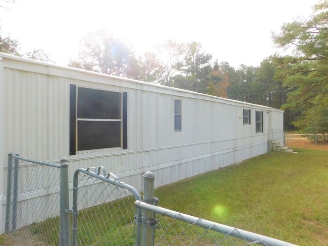 Primary Photo - 10631 Bostic Rd