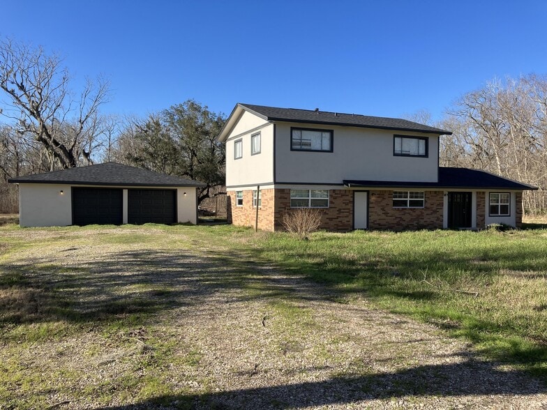 Primary Photo - 2708 County Road 686