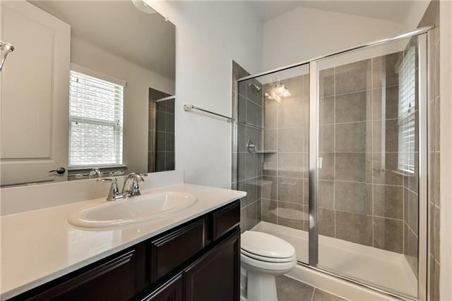 Building Photo - 1601 Primrose Pl