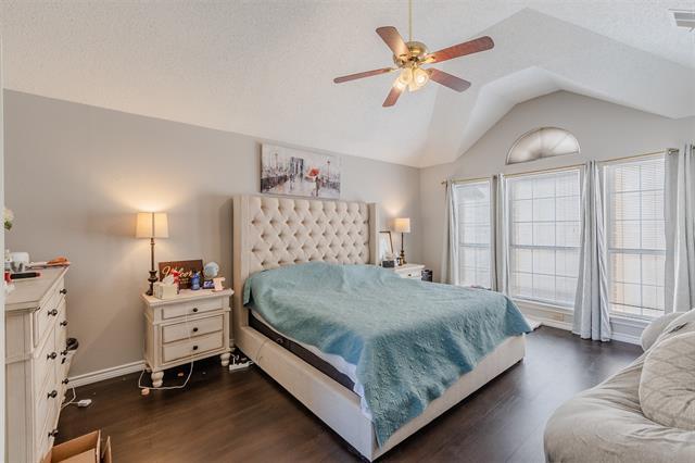 Building Photo - 4210 Oak Mt Dr