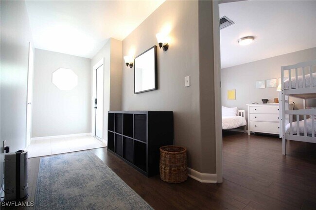 Building Photo - 4459 Flamingo Dr