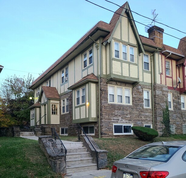 Building Photo - 6643 Blakemore St