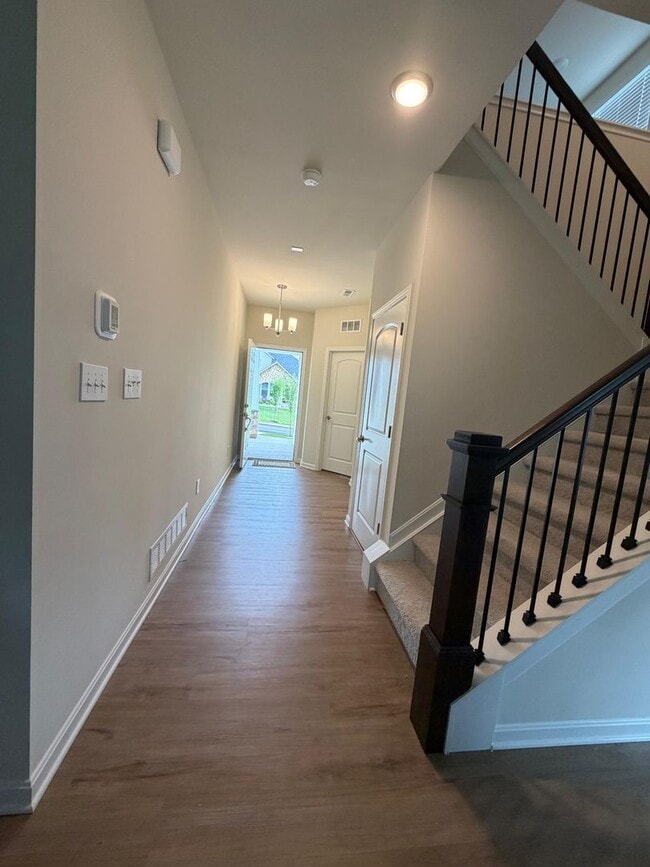 Building Photo - Beautiful, new cul-de-sac home!