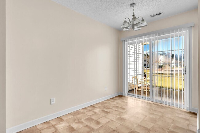 Building Photo - 57 Pirates Cove Dr