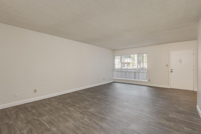 Building Photo - Dorchester Apartments | Spacious 1 & 2 Bedroom Apartments Near SDSU