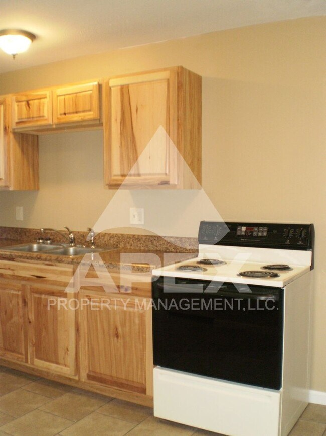 Building Photo - 312 Watauga Dr