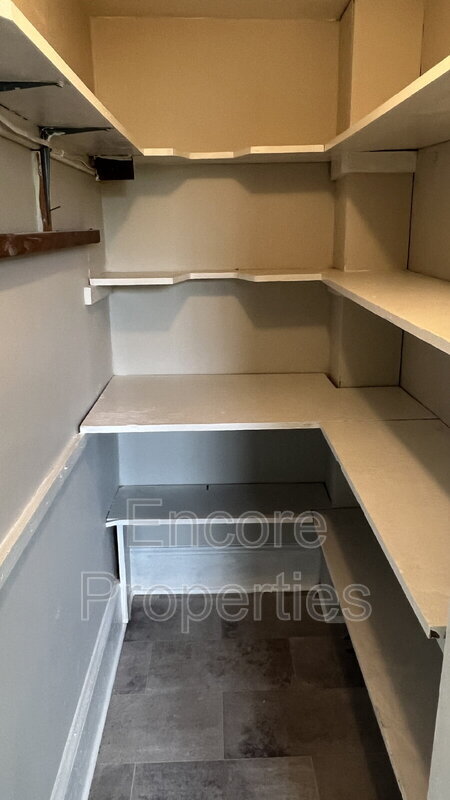 Building Photo - 705 Rhem St