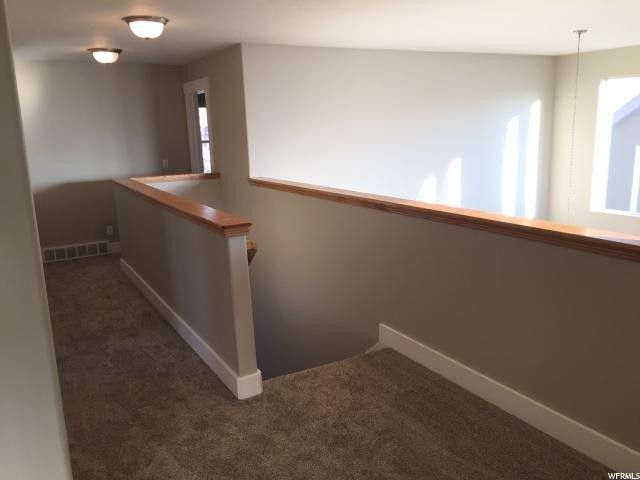 Building Photo - Beautiful 4 Bd 2.5 Bath Home in Sandy