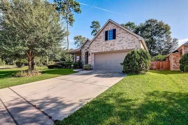 Primary Photo - 18318 Hampton Hills Dr