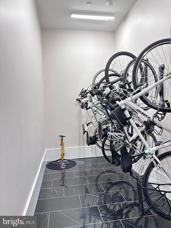 Building Photo - 801 N Fairfax St