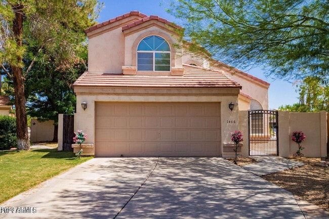 Building Photo - 1406 W Lake Mirage Ct