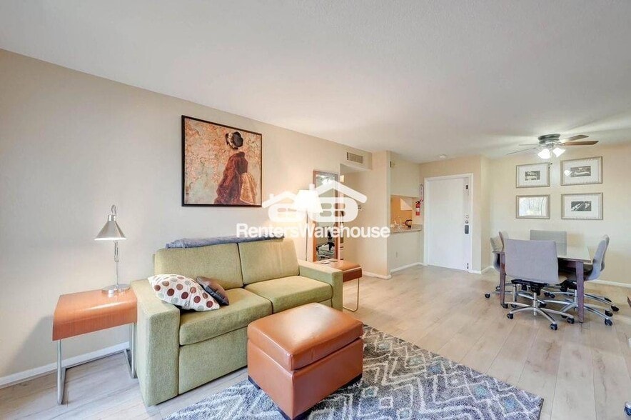 Building Photo - 8433 Hearth Dr