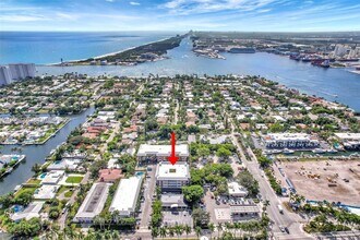 Building Photo - 2420 SE 17th St