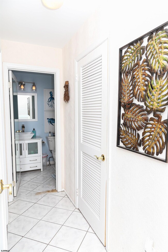 Building Photo - 12 Gull Cove