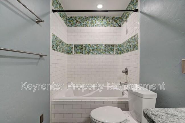Building Photo - 3619 Chatham Ct