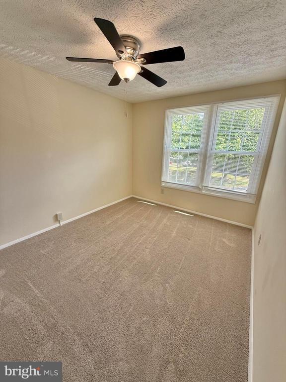 Building Photo - 8440 Rocky Knob Ct