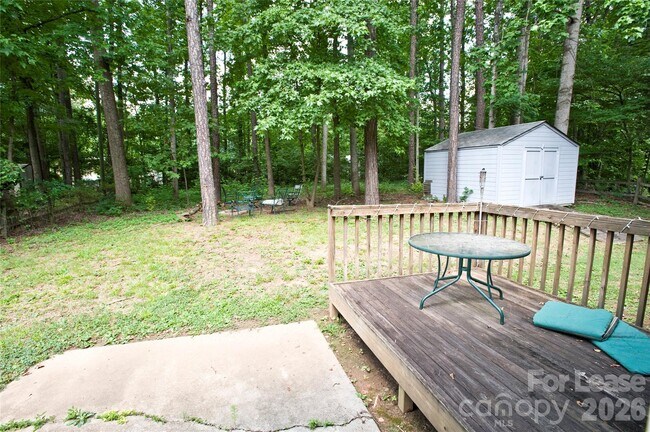 Building Photo - 1635 Van Dyke Dr