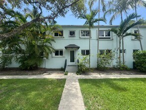 Building Photo - 7635 SW 57th Ave