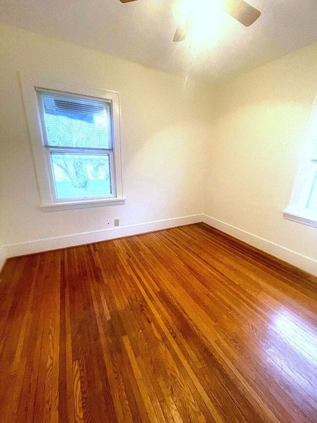 Building Photo - Eliot neighborhood House: 2 bedroom, large basement, hardwood floors, & laundry units