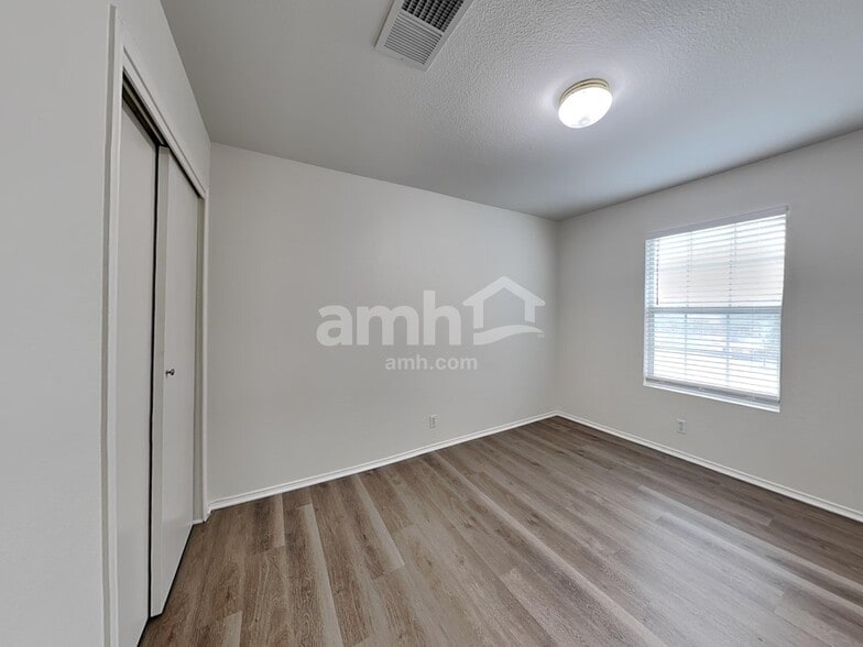 Building Photo - 3500 Banda Ln