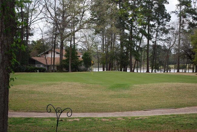 Building Photo - 200 Panorama Dr