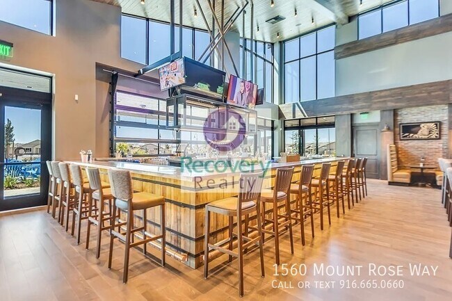 Building Photo - 1560 Mount Rose Ln